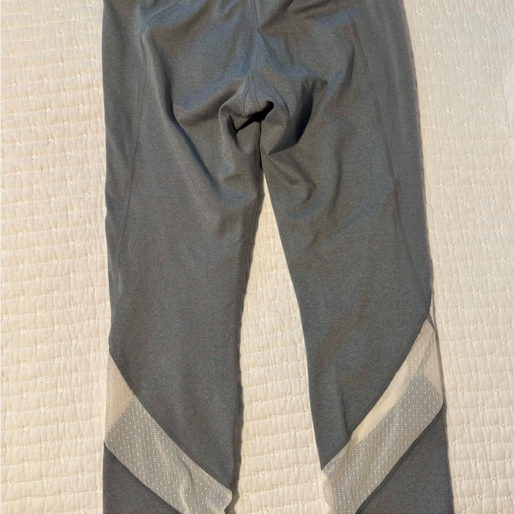 Athleta Powervita Gray Colorblock mesh Capri Leggings SMALL